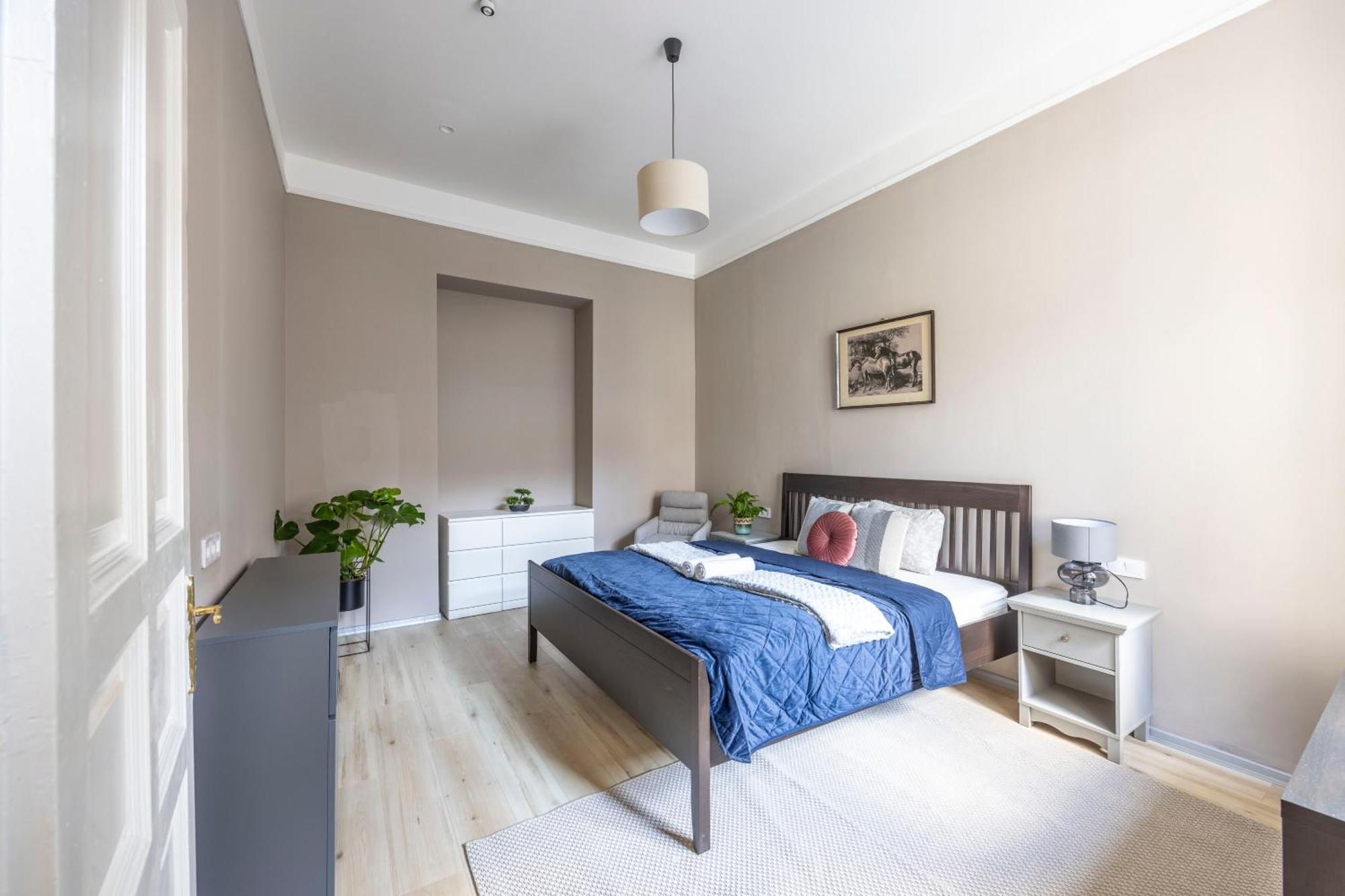 Charming Central Dream Home & Retreat By Prestige Homes Будапеща Екстериор снимка
